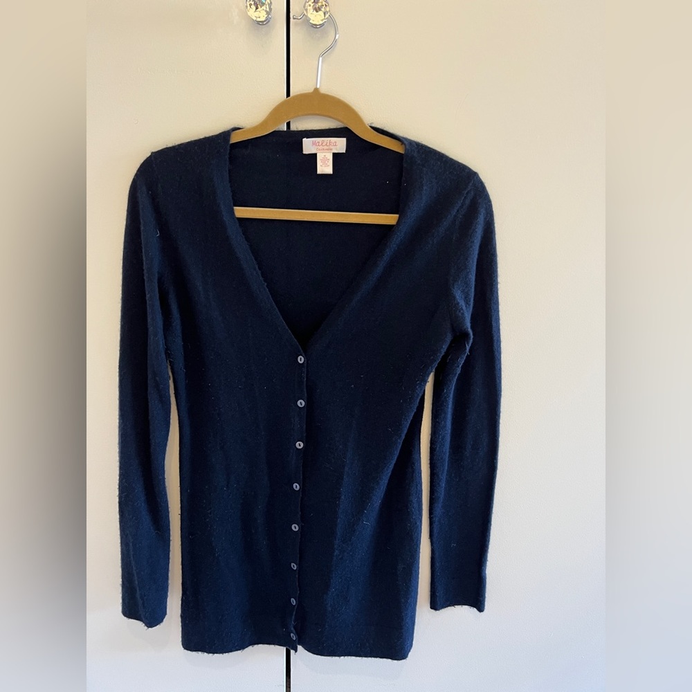 Malika cashmere navy blue v-neck cardigan, size M